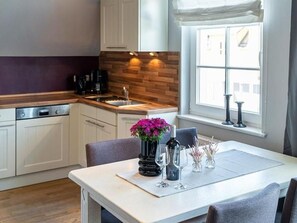 Køleskab, ovn, opvaskemaskine