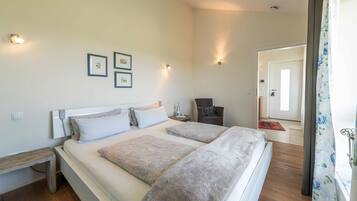 1 habitación, escritorio, wifi y ropa de cama