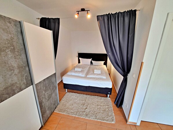 1 bedroom, WiFi, bed sheets - Apartment in the annex - House Bella (Heringsdorf)