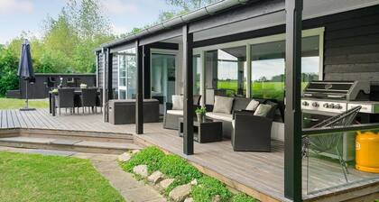 Amazing home in Bogense with WiFi
