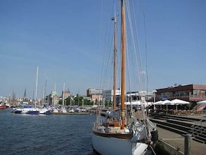 A marina with several sailboats docked. - Haferland Vacation Rental (2) - Small Guesthouse (Rostock)