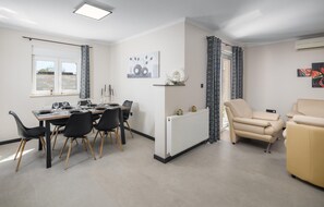 Dining - 3 bedroom beautiful home in Porec (Porec)