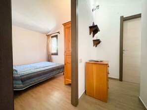 3 camere