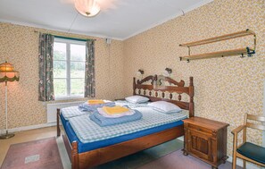 18 Schlafzimmer, Reisekinderbett, WLAN, Bettwäsche