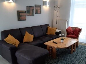 TV - (35) 2-room apartment - apartment house Sanssouci (Kühlungsborn)