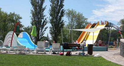 Holiday apartment 100 m from the beach