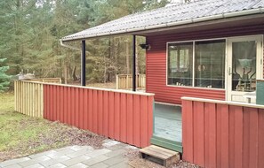 Property grounds - 2 bedroom beautiful home in Hasle (Hasle)