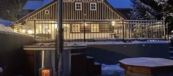 Maison de vacances cabine de montagne avec sauna infra rouge et un bain à remous