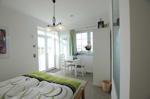 1 bedroom, in-room safe, travel crib, WiFi