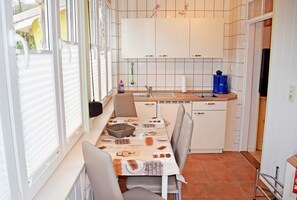 Unclassified image, 5 of 16, button - 03 Holiday apartment with terrace - Holiday apartments with terrace in Ostseebad Sellin (Sellin)