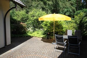 屋外ダイニングエリア