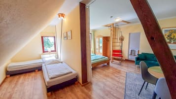 2 Schlafzimmer, Reisekinderbett, WLAN, Bettwäsche