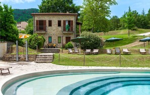 Pool - Gorgeous apartment in Apecchio PU (Apecchio PU)