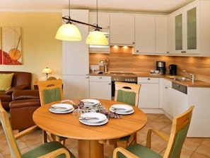 Unclassified image, 5 of 10, button