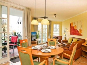 Unclassified image, 2 of 10, button