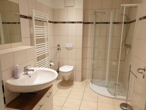 Dusche, Seife, Toilettenpapier