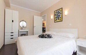 7 soverom, wi-fi (inkludert) og sengetøy