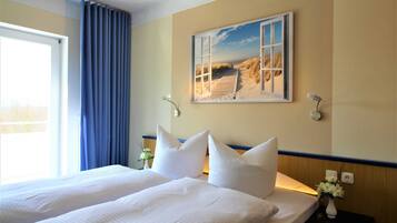 1 Schlafzimmer, Schreibtisch, WLAN, Bettwäsche