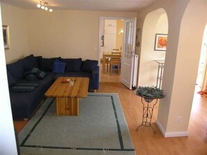 Unclassified image, 3 of 9, button