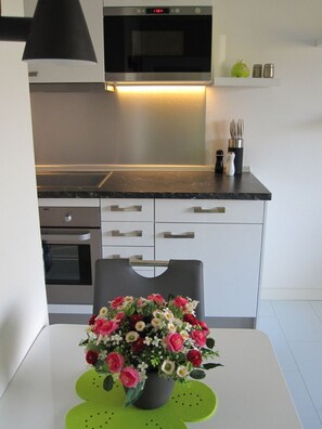 Køleskab, mikrobølgeovn, ovn, opvaskemaskine