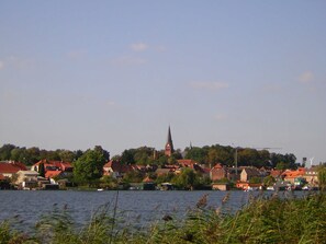 Unclassified image, 2 of 16, button