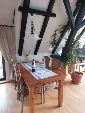 تناول الطعام