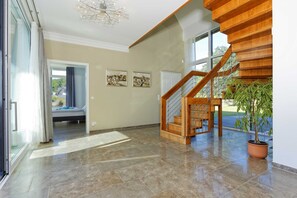 Imagen sin descripción, 2 de 23, botón