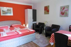 1 bedroom, WiFi, bed sheets - Rügen Holiday Apartment 144 - Bungalow (Bergen auf Rügen)