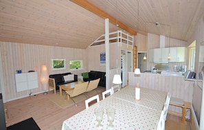 TV, fireplace, DVD player