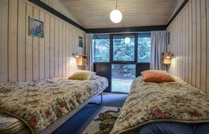 3 slaapkamers, reisbedje