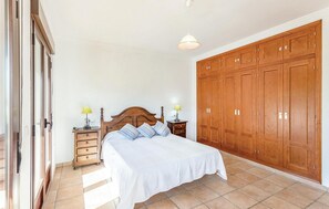 3 slaapkamers, gratis wifi, beddengoed