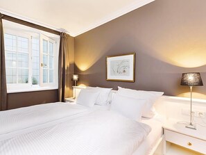 4 Schlafzimmer, Zimmersafe, Bügeleisen/Bügelbrett, Reisekinderbett