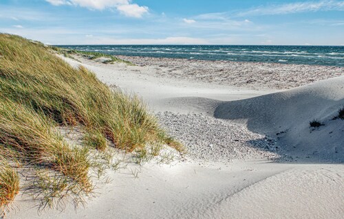 Beautiful home in Ebeltoft with sauna