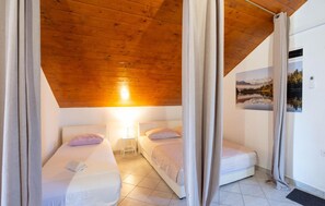 6 chambres, lit de bébé portatif, accès au Wi-Fi (inclus)