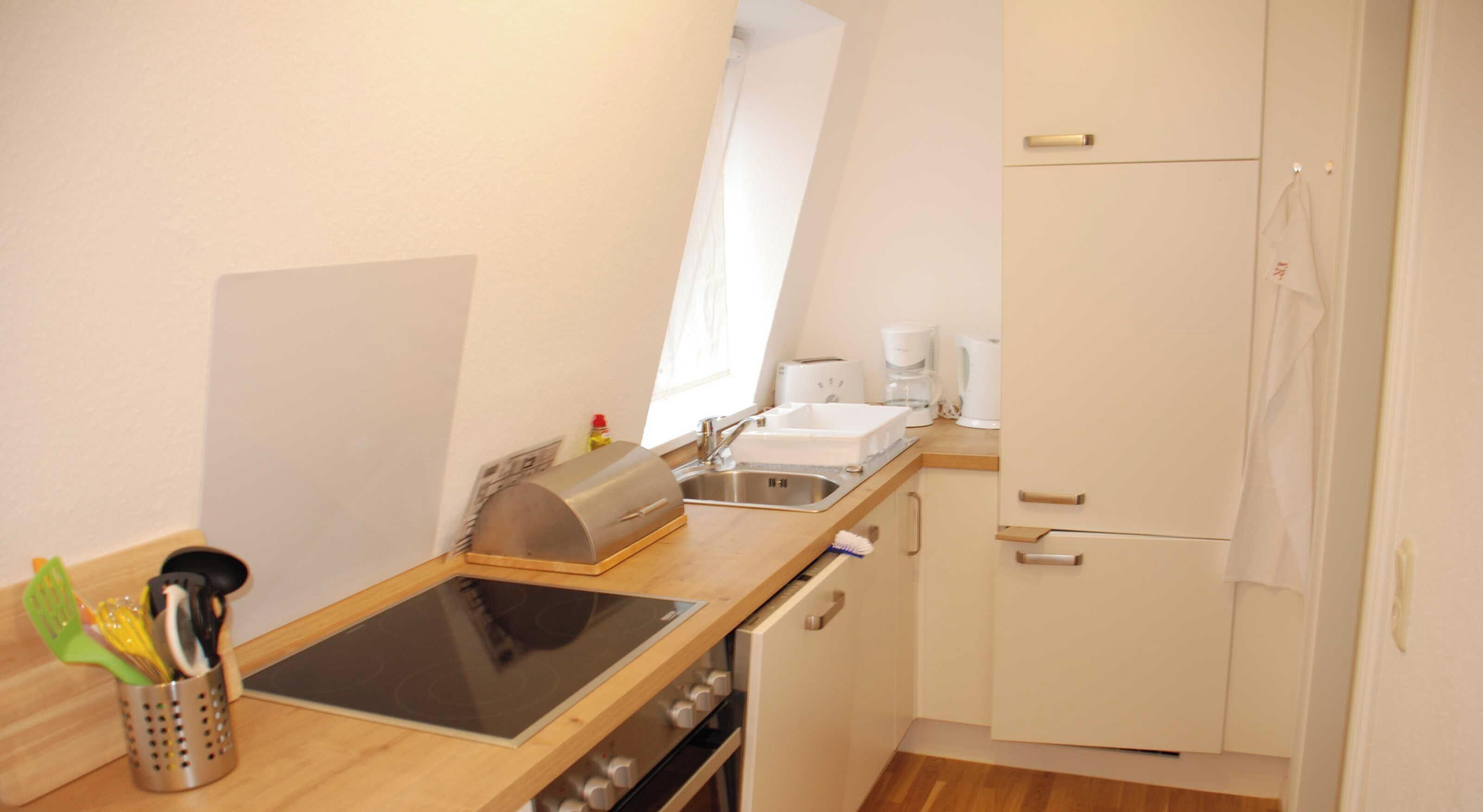 Réfrigérateur, micro-ondes, four, lave-vaisselle