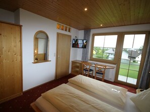 1 bedroom, bed sheets - 104 - Pension Stallinger (Weyregg am Attersee)