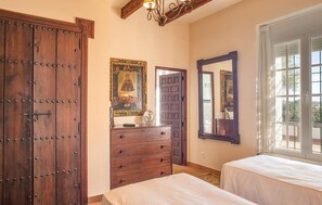 4 bedrooms, travel cot - Cozy home in El Garrobo (El Garrobo)