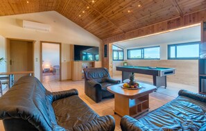 TV, fireplace, table tennis