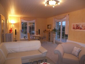 Télévision, cheminée