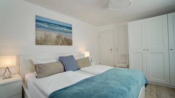 3 Schlafzimmer, Reisekinderbett, WLAN, Bettwäsche