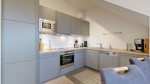 Køleskab, mikrobølgeovn, ovn, opvaskemaskine