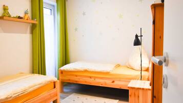 2 chambres, lit parapluie, Wi-Fi, draps fournis