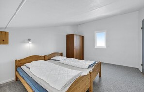 2 Schlafzimmer, Reisekinderbett, kostenloses WLAN