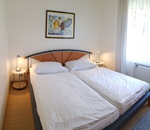 2 sovrum, resesäng och wi-fi