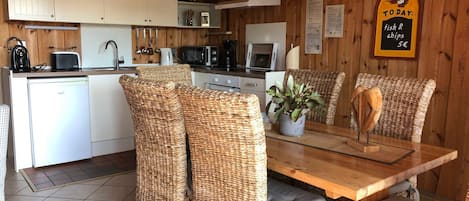 Frigorifero, microonde, forno, lavastoviglie