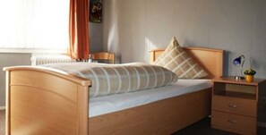 Unclassified image, 4 of 18, button