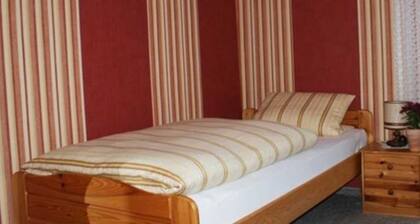 Single room 1 - Gasthaus Pension Schumbert