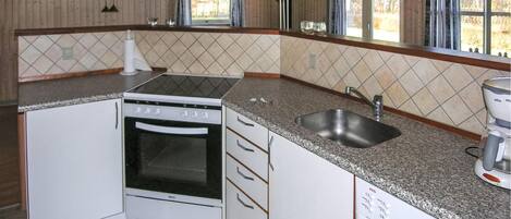 Kühlschrank, Herdplatte, Geschirrspüler