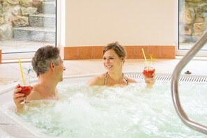 Unclassified image, 5 of 12, button