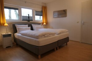 1 bedroom, travel cot, WiFi, bed sheets - Dornbusch - Kunsthof Salsitz (Lohme auf Rügen)